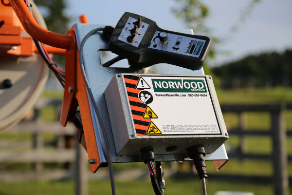Norwood maschineller Vorschub und Höhenverstellung